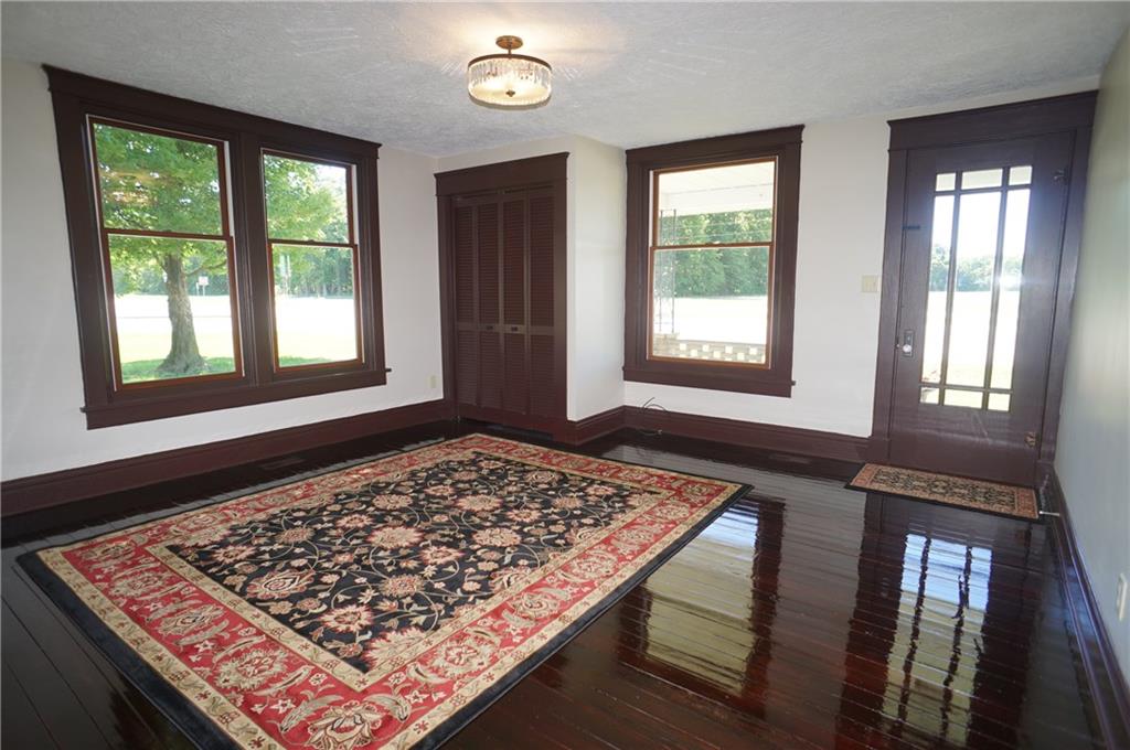 1624 State Rte 101 Dillsboro, IN 47018 - Photo 2 of 11 Gallery Image 2