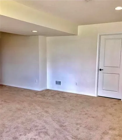 $2,650 | 251 Elmcrest Rise, Henrietta, NY 14586