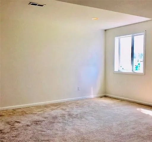 $2,850 | 251 Elmcrest Rise, Henrietta, NY 14586