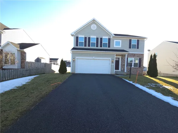 $2,650 | 251 Elmcrest Rise, Henrietta, NY 14586