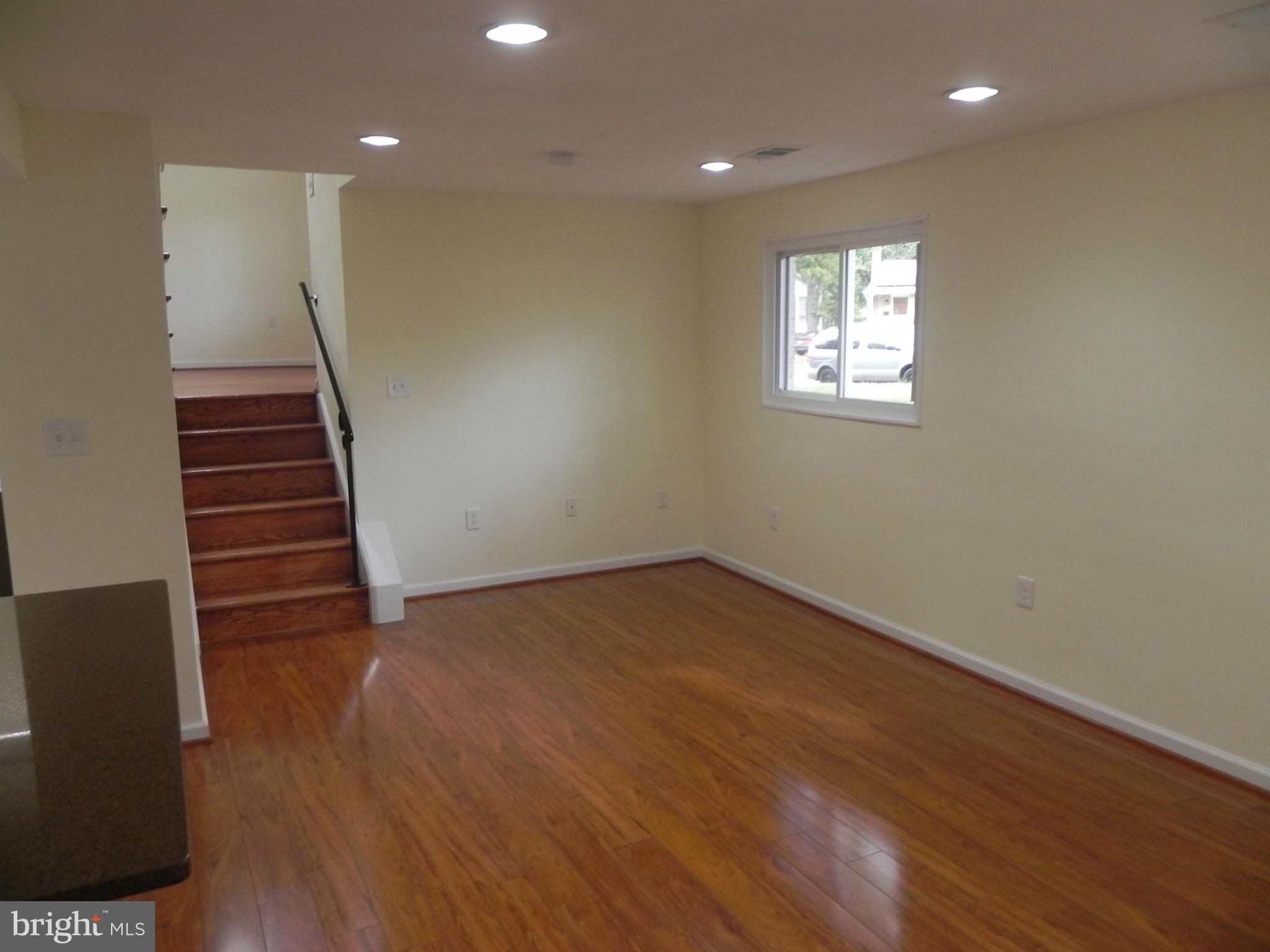4006 Highview Drive Silver Spring, MD 20906 - Photo 7 of 30 Family Room