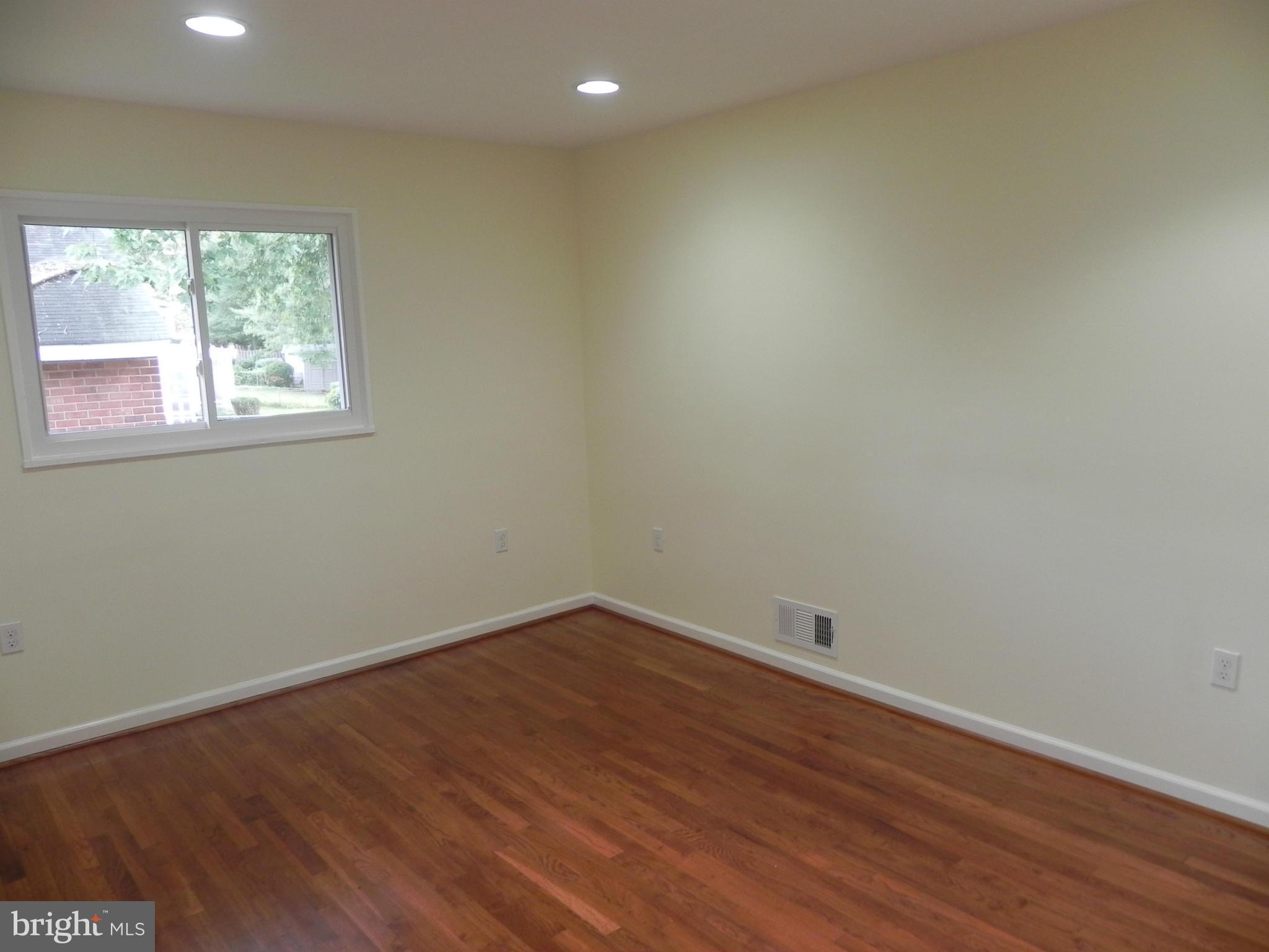 4006 Highview Drive Silver Spring, MD 20906 - Photo 8 of 30 Bedroom (Master)