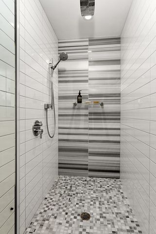 $1,975,000 | 110 Broad Street, Unit 502, Boston, MA 02110