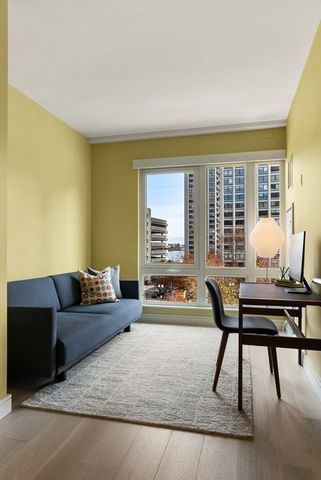 $1,975,000 | 110 Broad Street, Unit 502, Boston, MA 02110