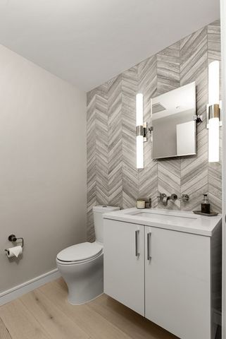 $1,975,000 | 110 Broad Street, Unit 502, Boston, MA 02110