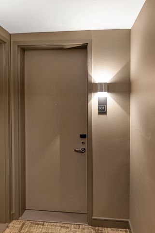 $1,975,000 | 110 Broad Street, Unit 502, Boston, MA 02110