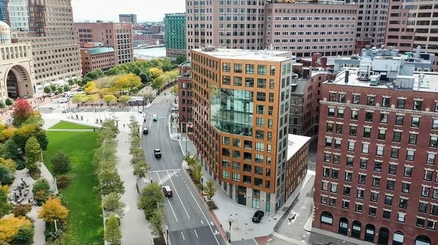 $1,975,000 | 110 Broad Street, Unit 502, Boston, MA 02110