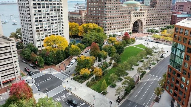 $1,975,000 | 110 Broad Street, Unit 502, Boston, MA 02110