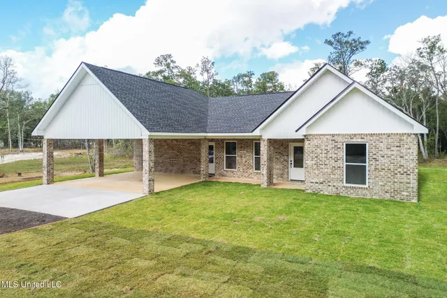 $339,000 | 4300 Firetower Road, Kiln, MS 39556