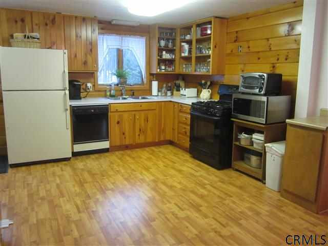 2395 Curry Road Rotterdam, NY 12303 - Photo 5 of 15 Photo 5