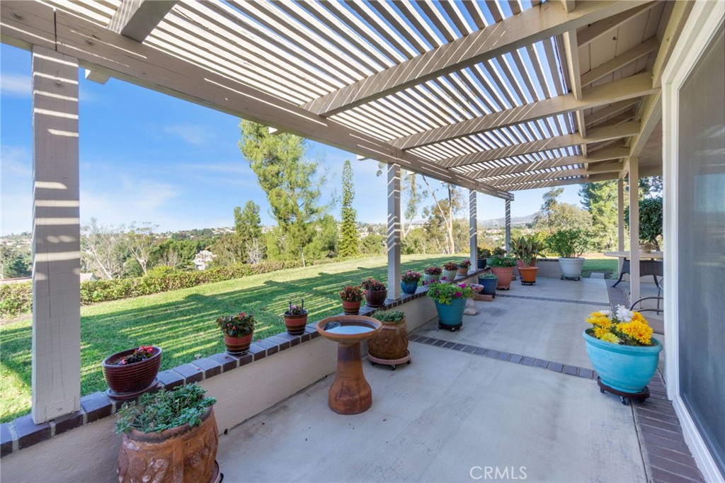 23641 Vía Garfias Mission Viejo, CA 92692 - Photo 20 of 22