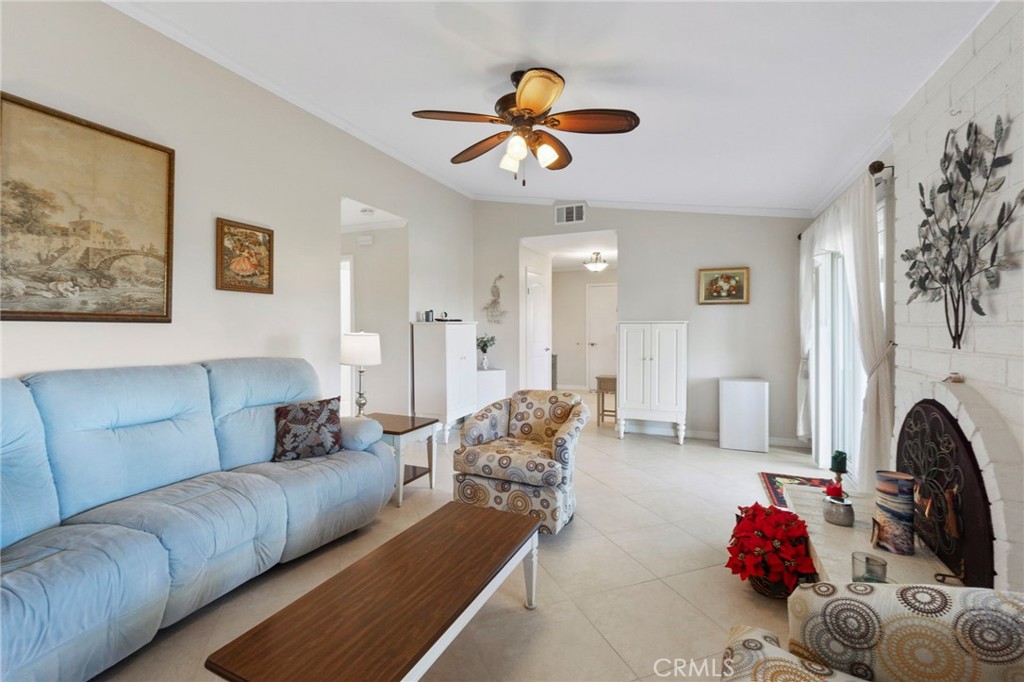 23641 Vía Garfias Mission Viejo, CA 92692 - Photo 6 of 22