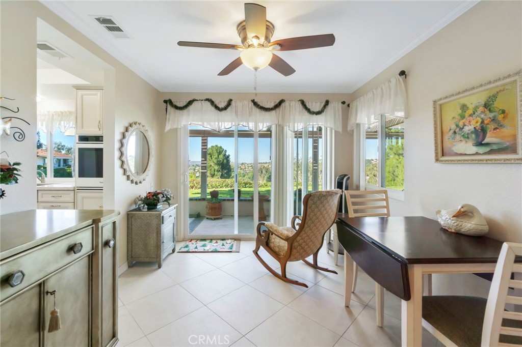 23641 Vía Garfias Mission Viejo, CA 92692 - Photo 7 of 22