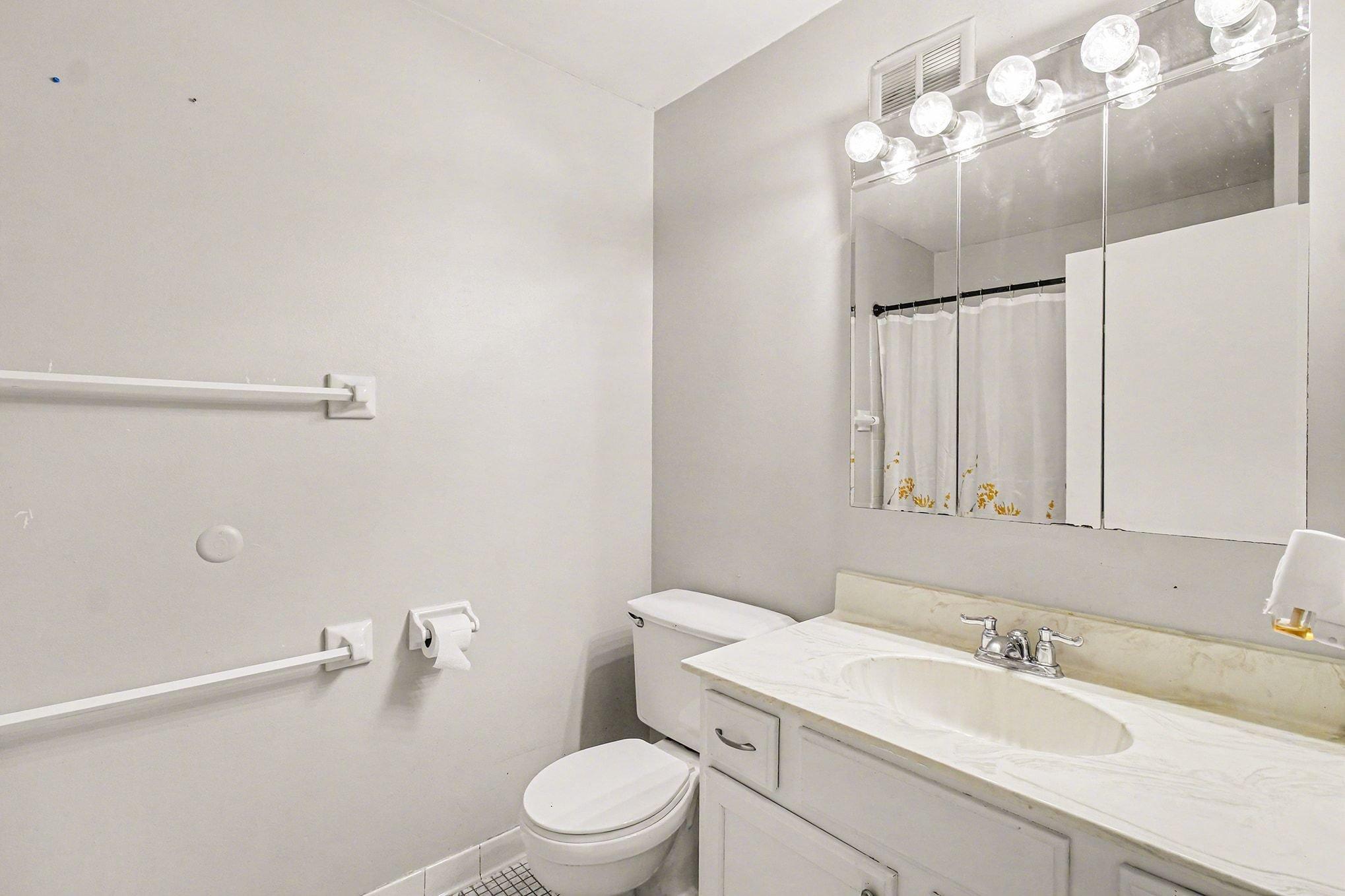 4110 Rahn Road, Unit 201 Eagan, MN 55122 - Photo 16 of 24