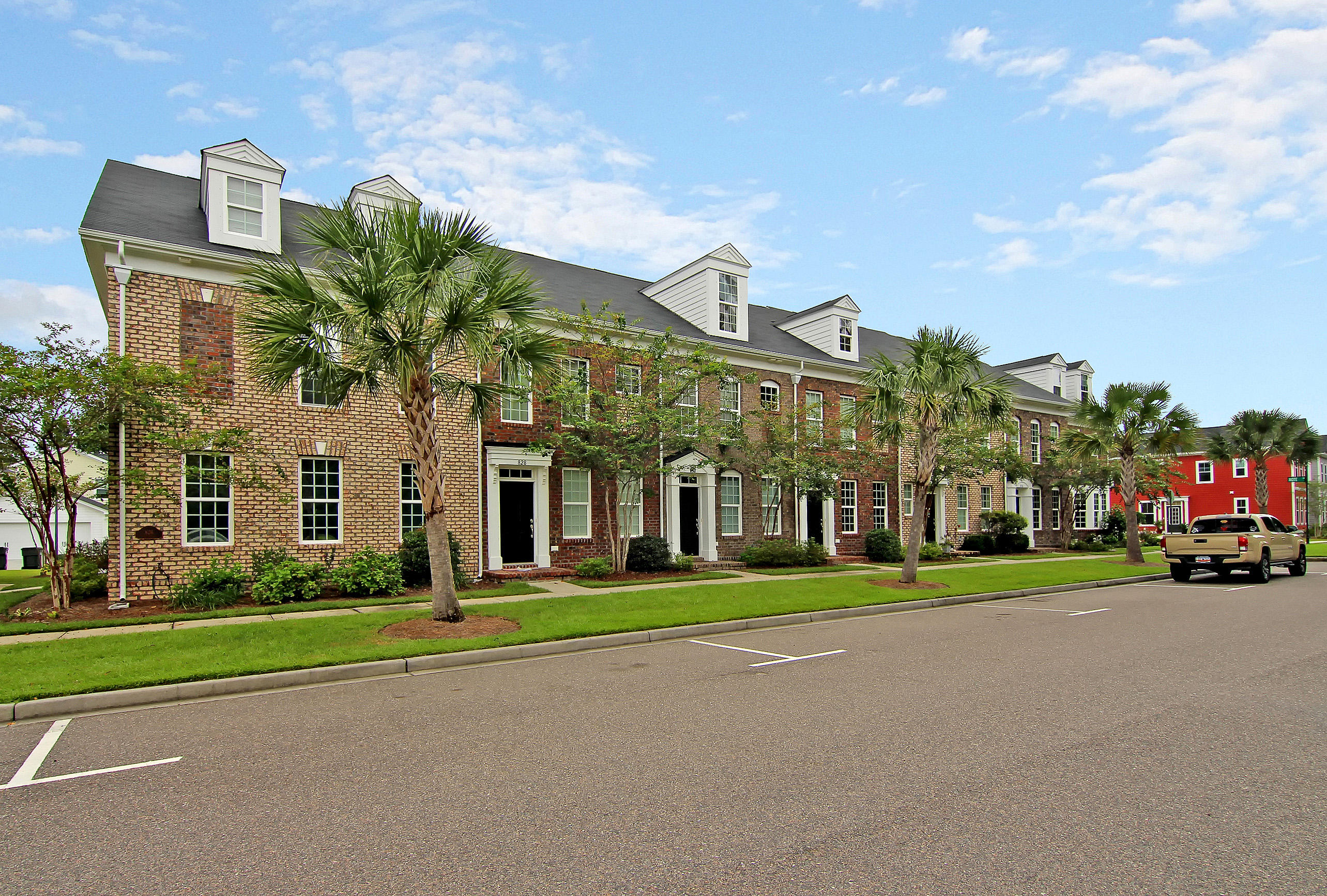 832 Rue Drive Charleston, SC 29414 - Photo 2 of 27 6 copy
