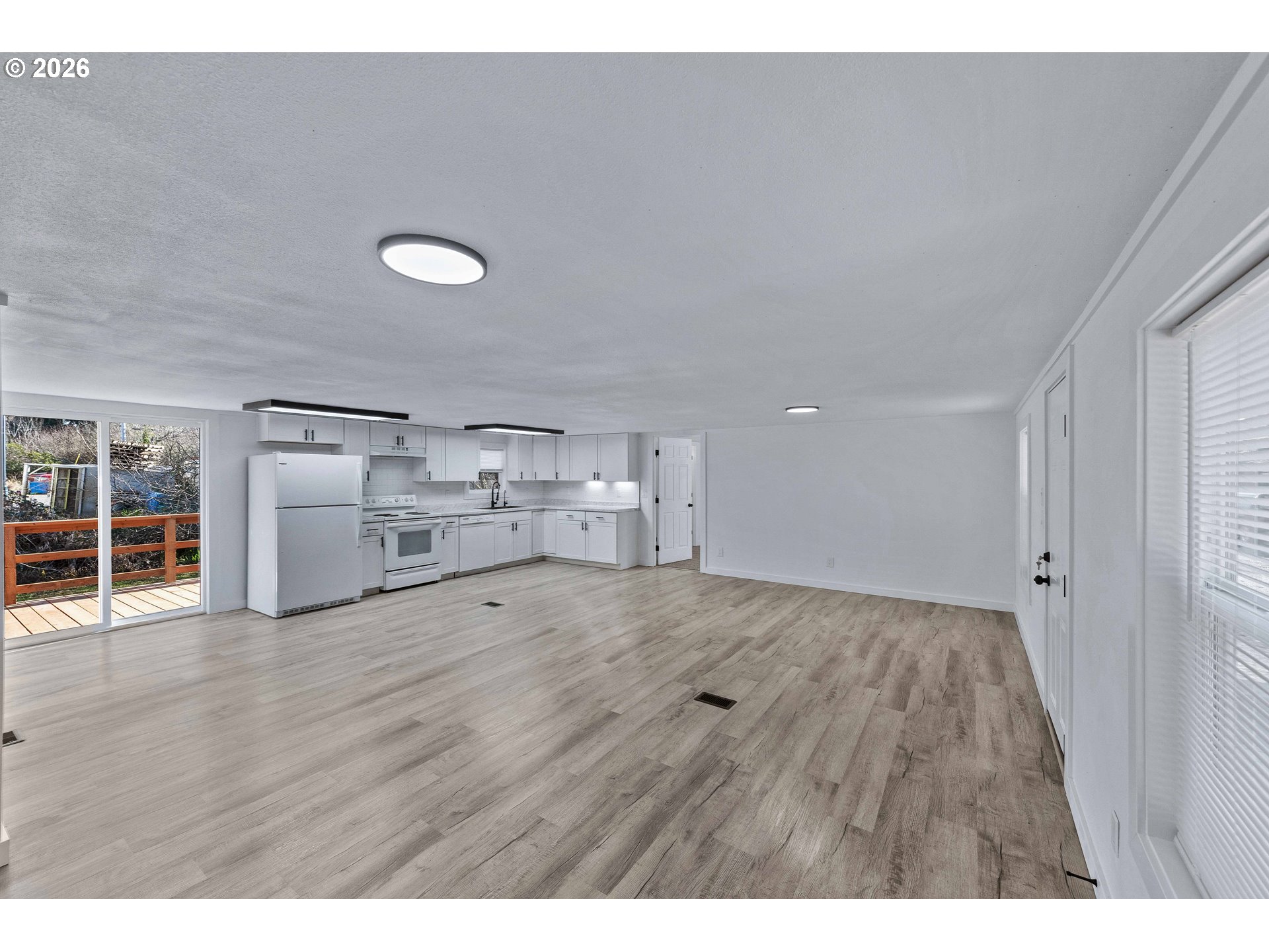 63645 Grand Road Coos Bay, OR 97420 - Photo 7 of 36