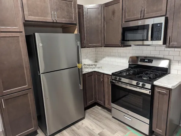 $500,000 | 822 Nagold Street Northwest, Grand Rapids, MI 49504