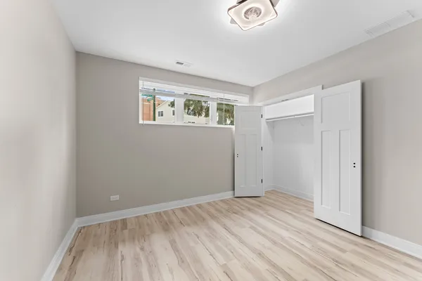 $3,877 | 7428 North Rogers Avenue, Unit 1E, Chicago, IL 60626