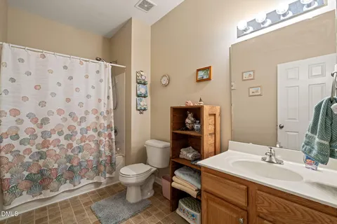 $375,000 | 328 Larktree Lane, Fuquay-Varina, NC 27526