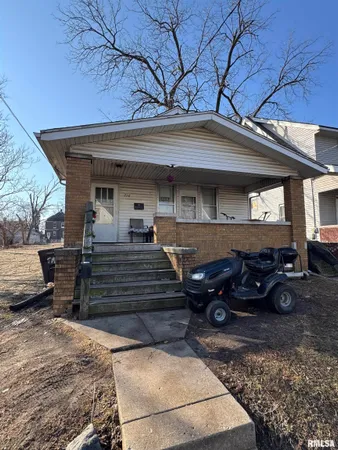 $33,000 | 716 East Kansas Street, Peoria, IL 61603
