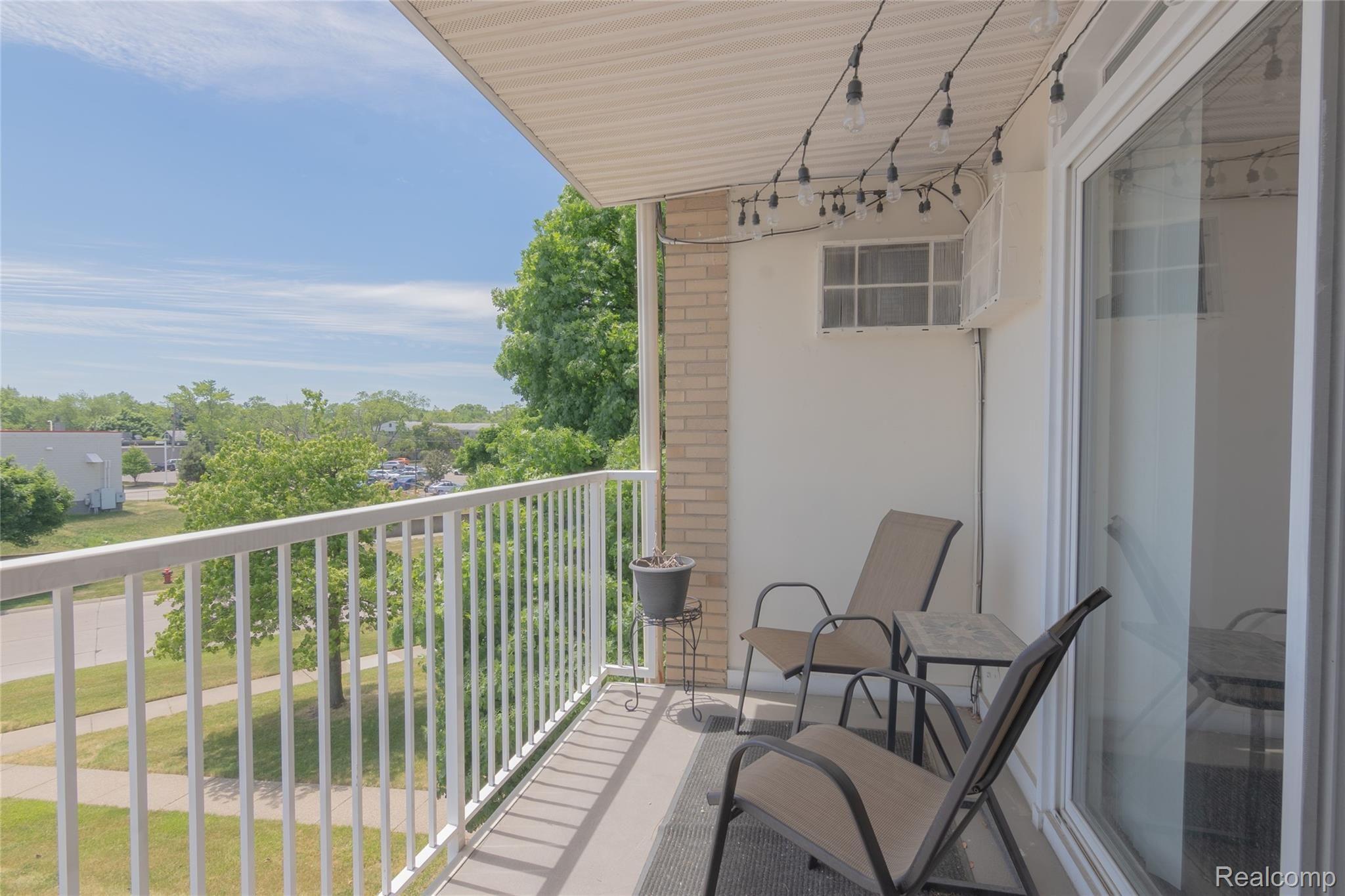 4905 Crooks Road, Unit A10 Royal Oak, MI 48073 - Photo 14 of 17 14.jpg