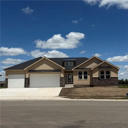 $694,750 | 2351 Foxtail Drive, Kearney, MO 64060