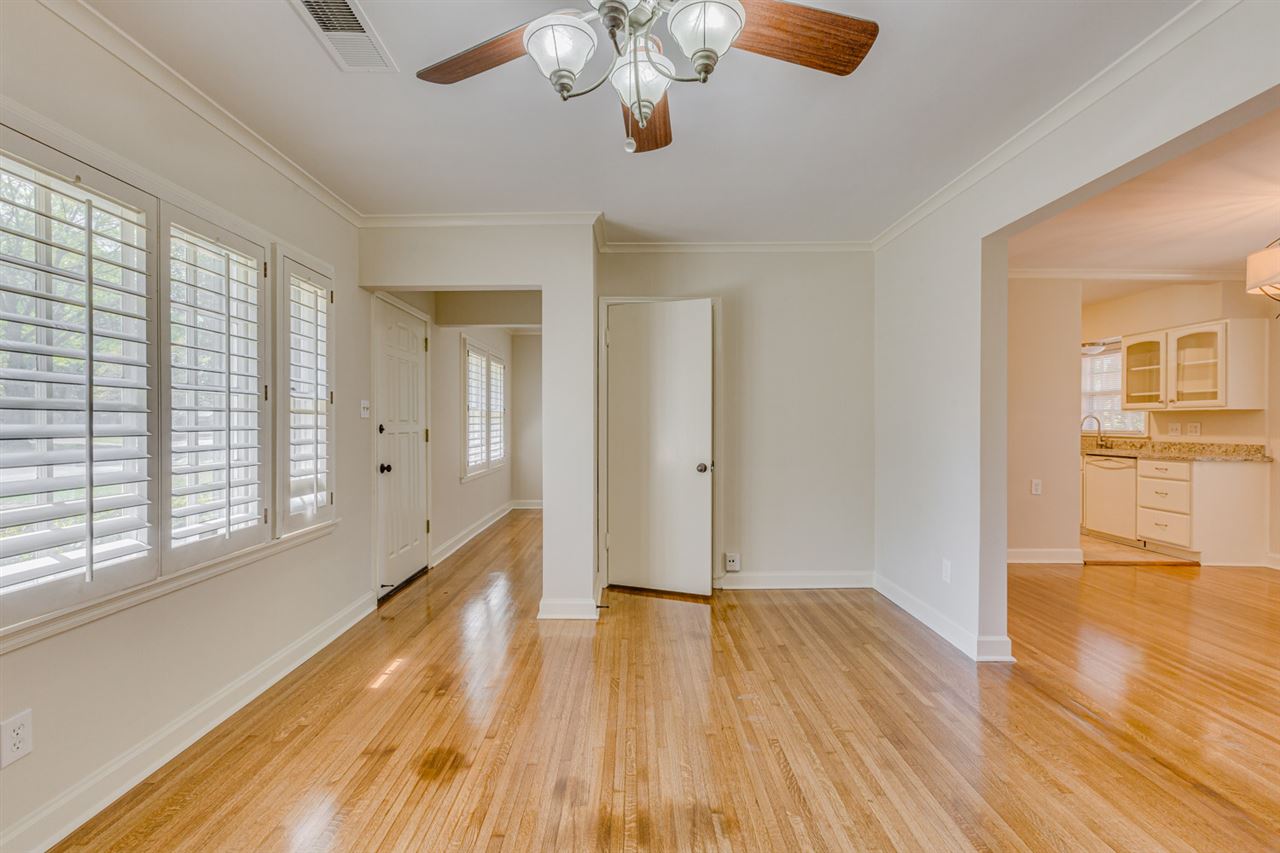 4694 Chip Road Memphis, TN 38117 - Photo 4 of 25