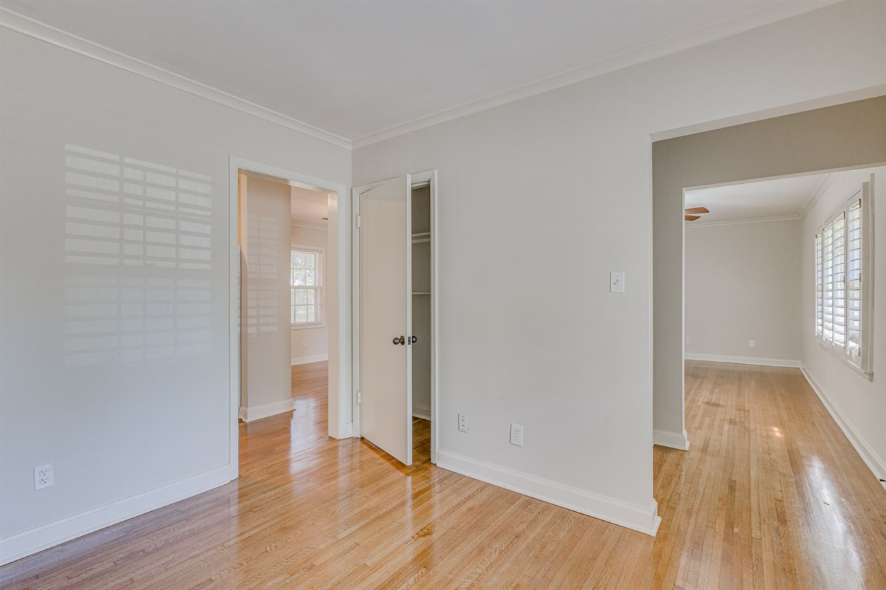 4694 Chip Road Memphis, TN 38117 - Photo 7 of 25