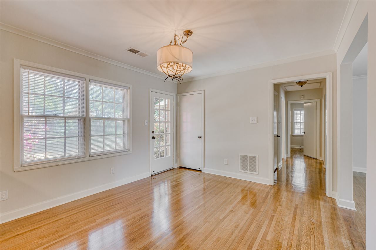 4694 Chip Road Memphis, TN 38117 - Photo 8 of 25