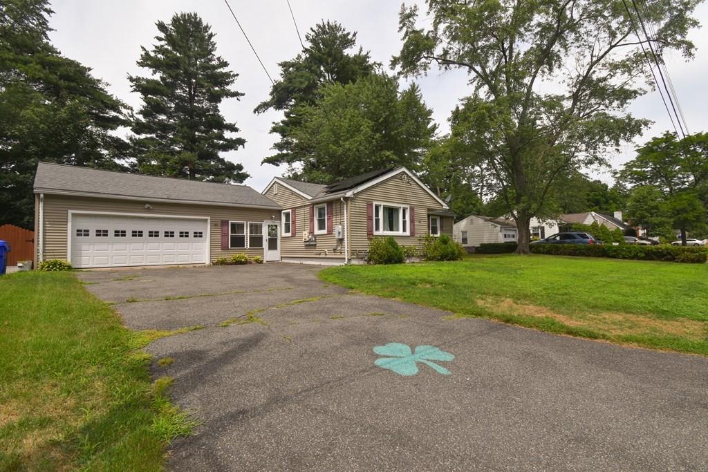 32 Garcia Street Springfield, MA 01129 - Photo 1 of 34 Gallery Image 1