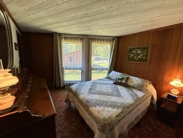 $2,500 | 590 Center Road, Goshen, NH 03752