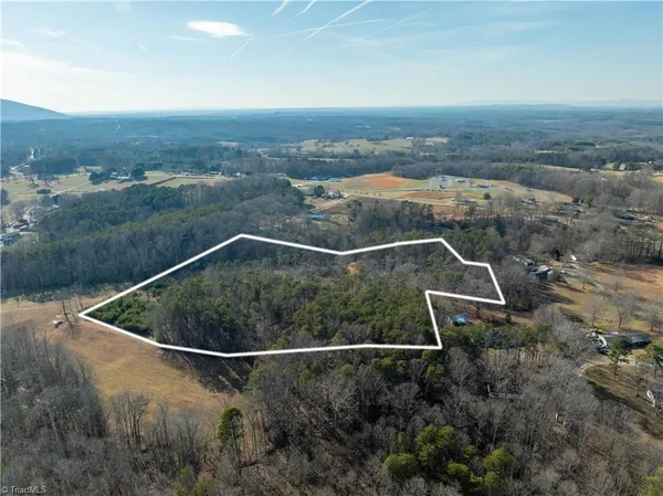 $100,000 | 0 Highway 268, Pilot Mountain, NC 27041
