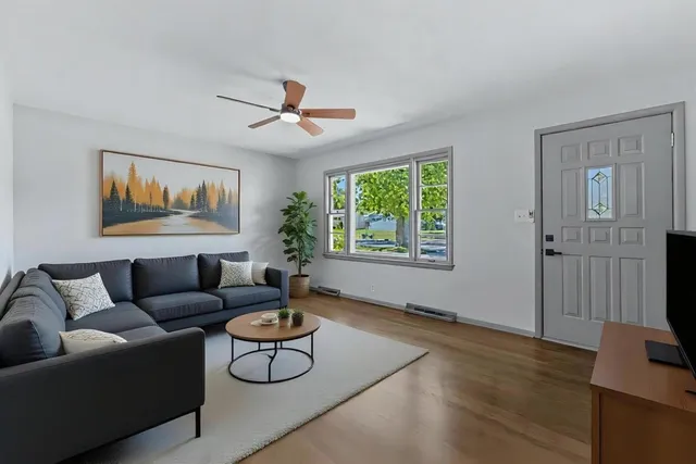 $234,000 | 514 Garden Drive, Belvidere, IL 61008