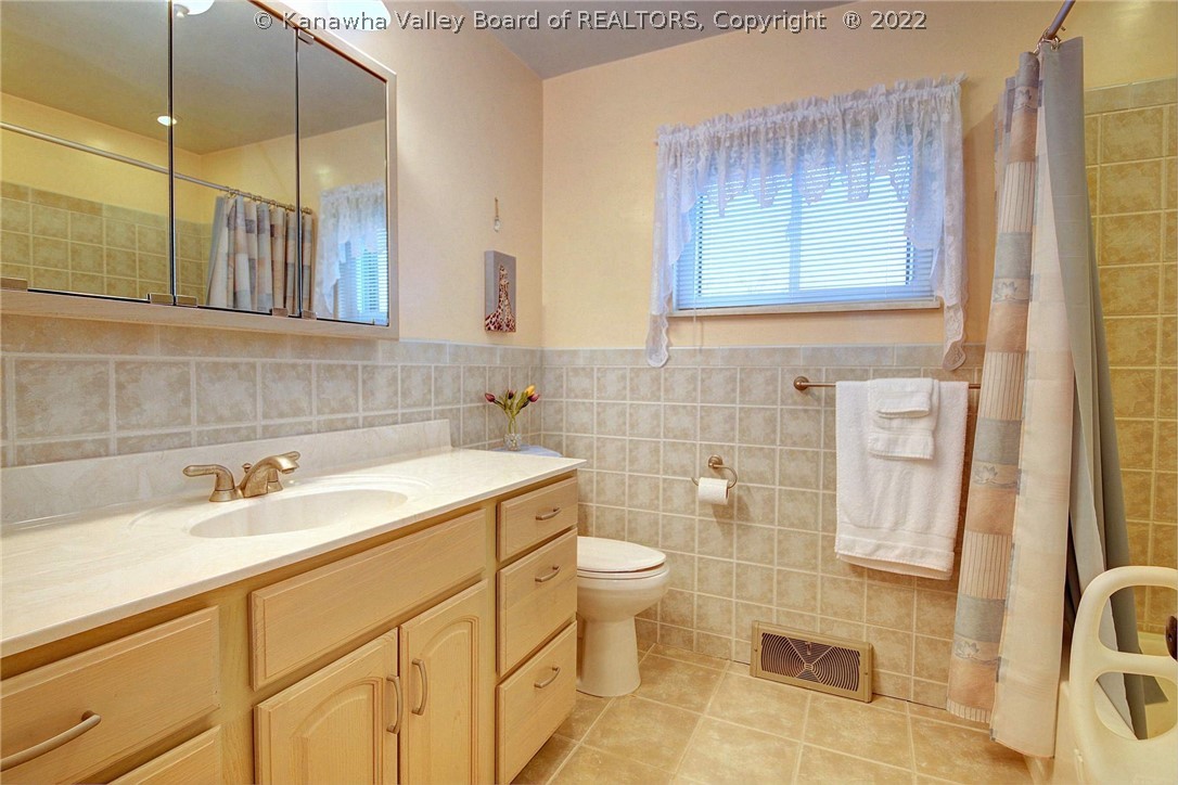 247 South Pinch Road Elkview, WV 25071 - Photo 29 of 41 Gallery Image 29