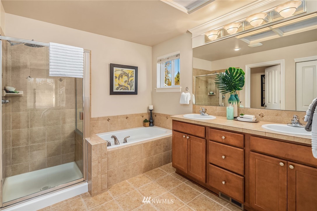 4852 Northeast 1st Court Renton, WA 98059 - Photo 14 of 18 Gallery Image 14