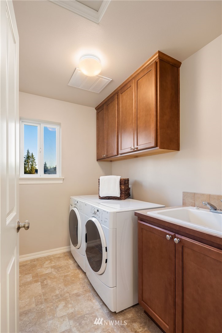 4852 Northeast 1st Court Renton, WA 98059 - Photo 15 of 18 Gallery Image 15