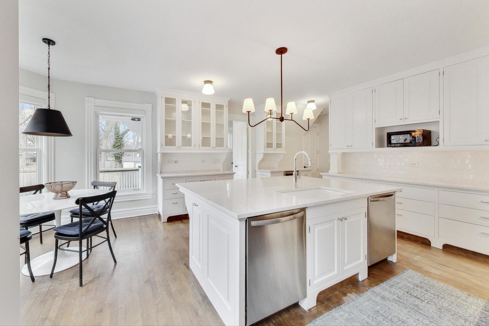 709 Foster Street Evanston, IL 60201 - Photo 12 of 24