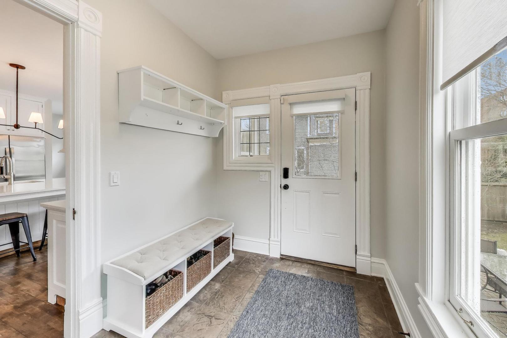 709 Foster Street Evanston, IL 60201 - Photo 15 of 24