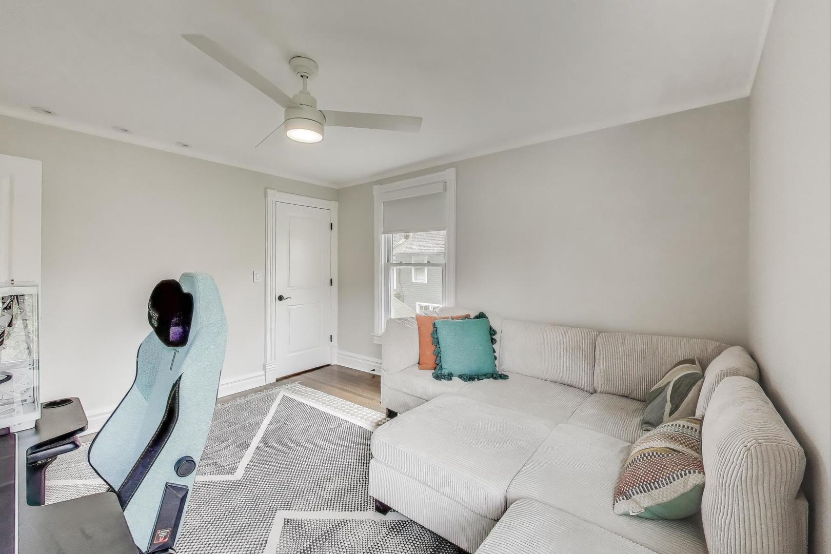 709 Foster Street Evanston, IL 60201 - Photo 21 of 24