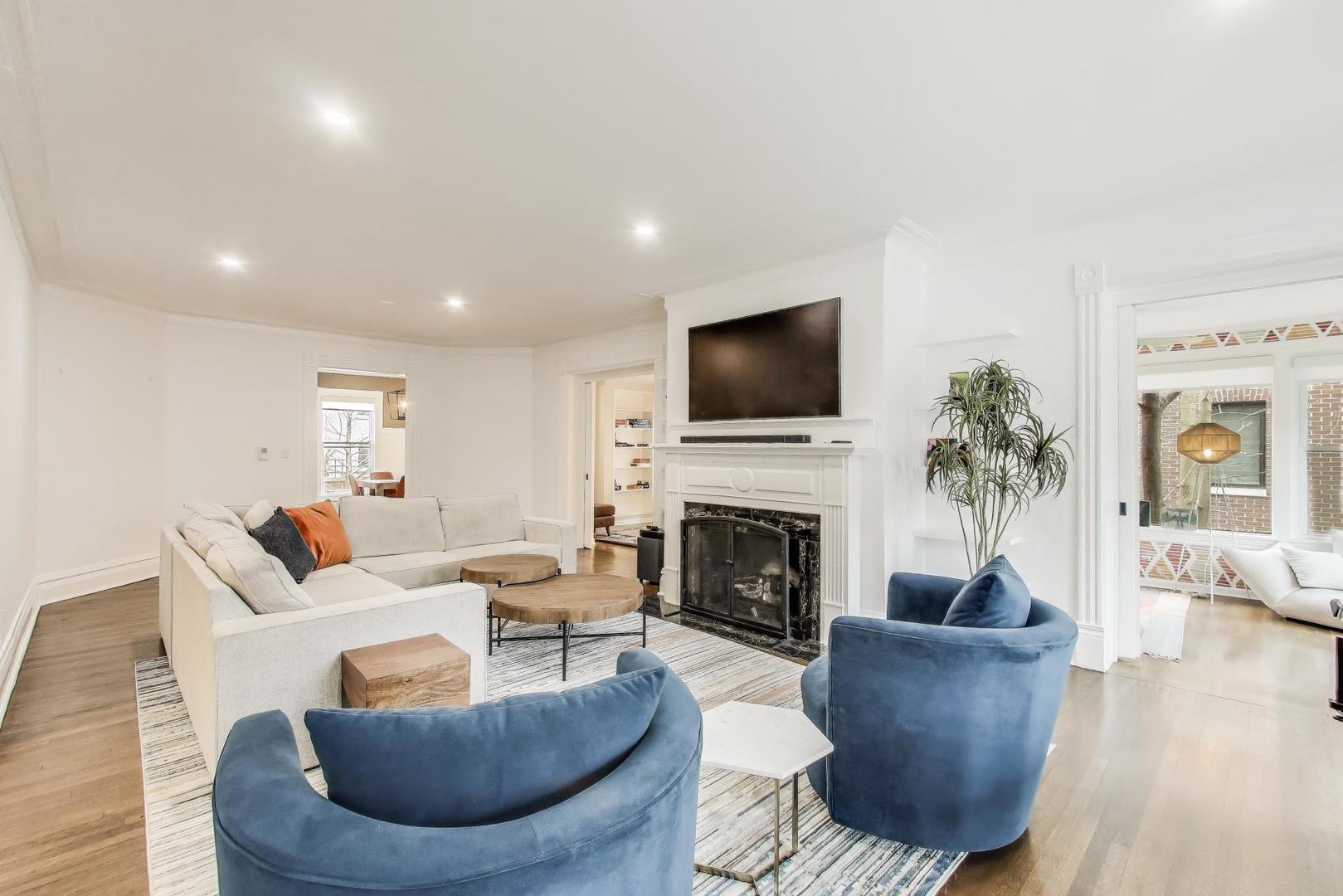 709 Foster Street Evanston, IL 60201 - Photo 5 of 24