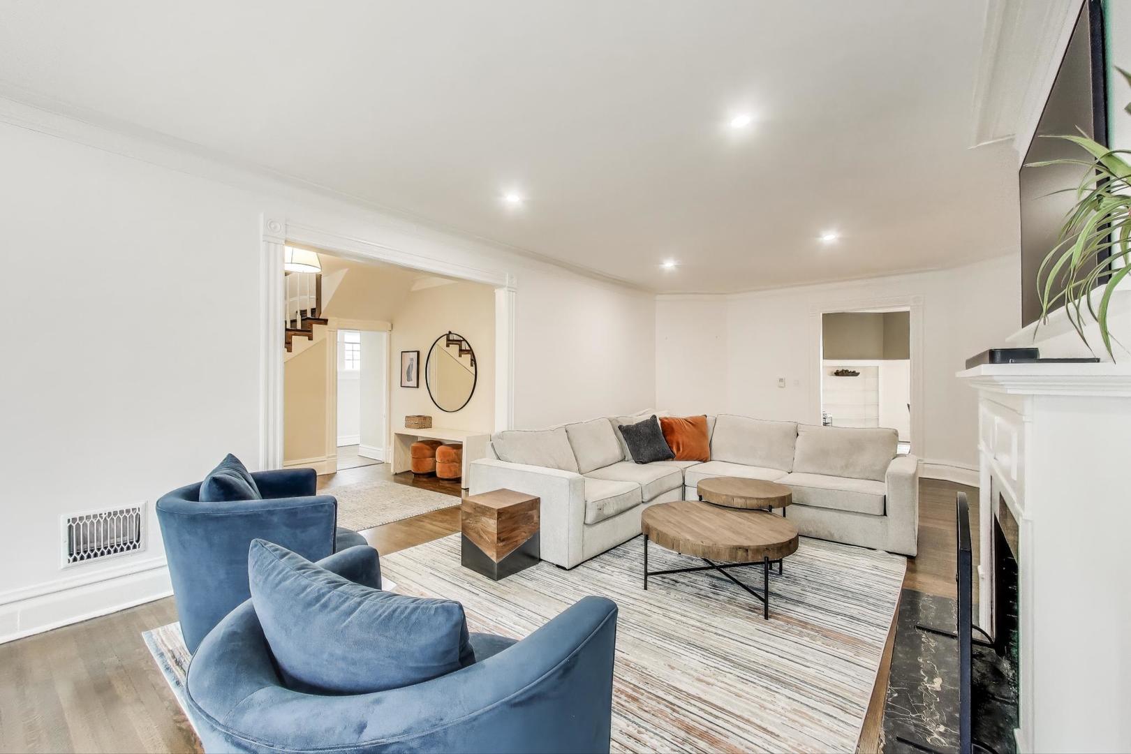 709 Foster Street Evanston, IL 60201 - Photo 6 of 24