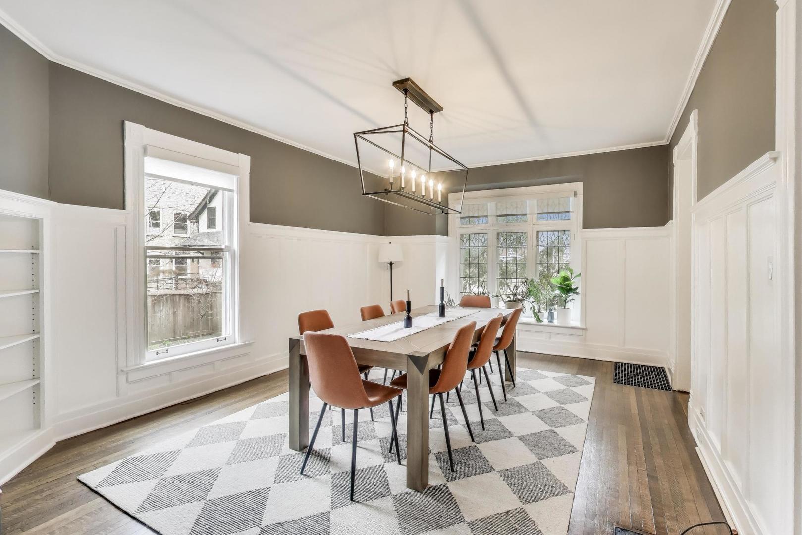 709 Foster Street Evanston, IL 60201 - Photo 10 of 24