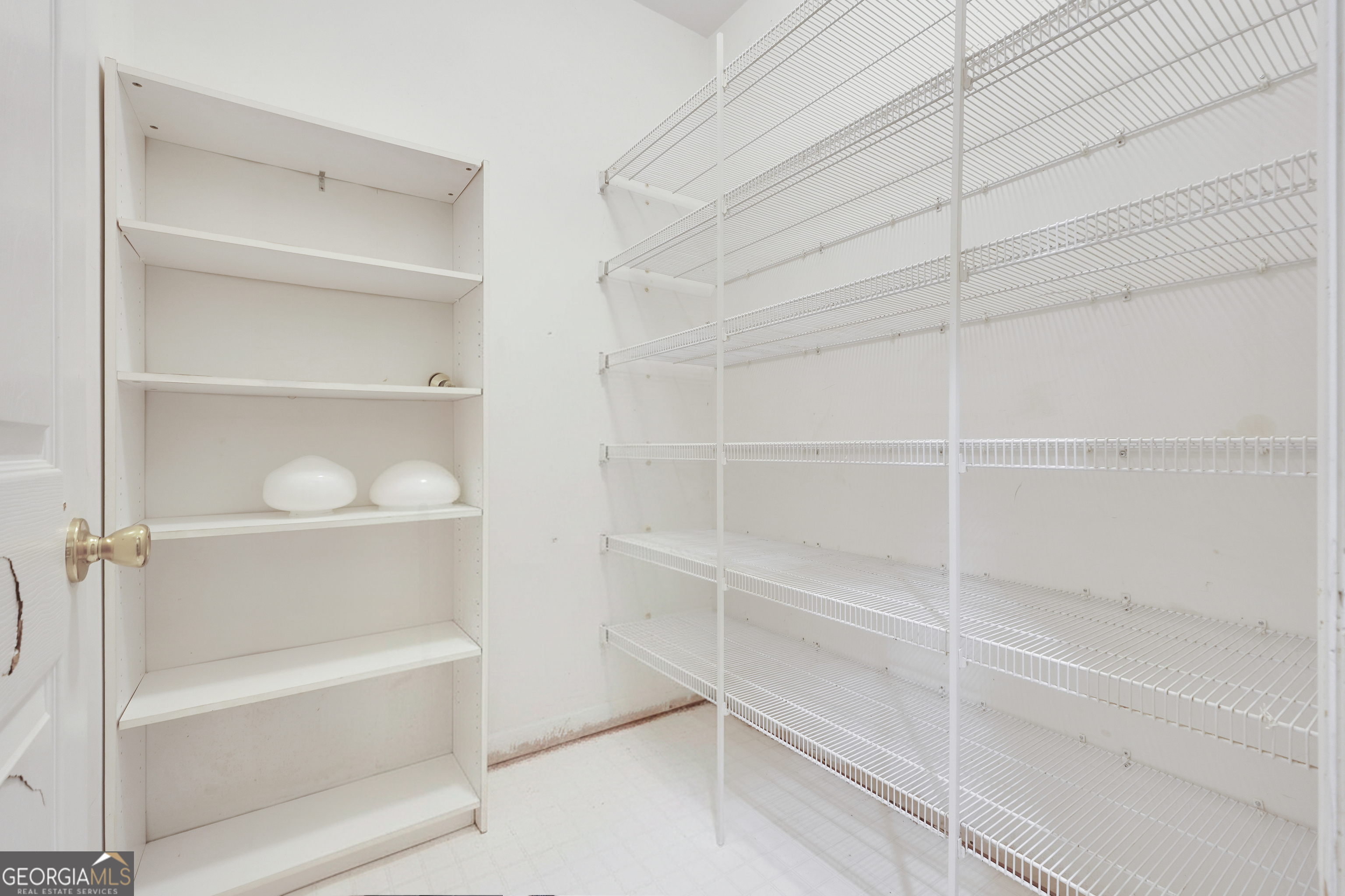3003 Southwest East Fairview Road McDonough, GA 30252 - Photo 42 of 48 a bathroom with a bathtub