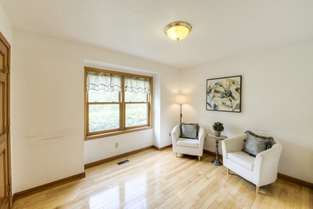 272 Paxton Road Holden, MA 01520 - Photo 21 of 42 Gallery Image 21