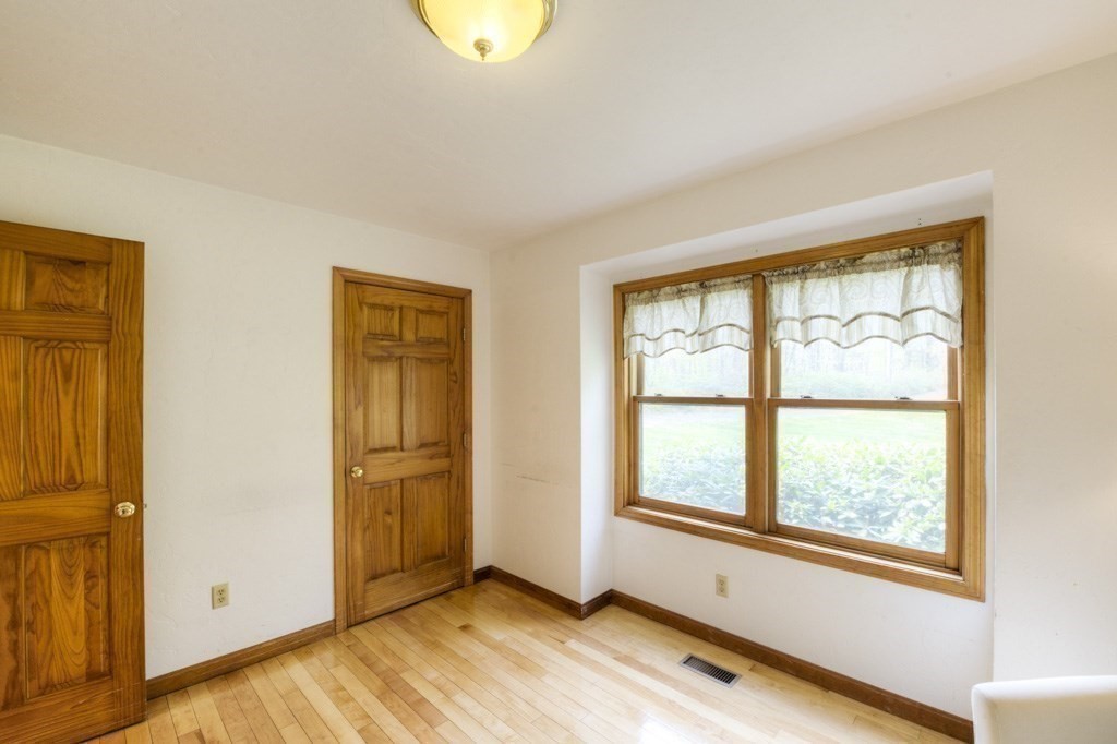272 Paxton Road Holden, MA 01520 - Photo 23 of 42 Gallery Image 23