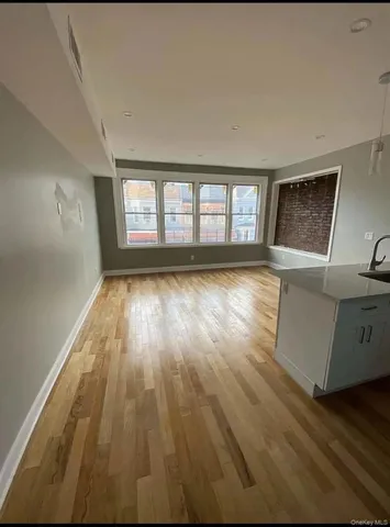 $1,050,000 | 1350 Clay Avenue | Concourse