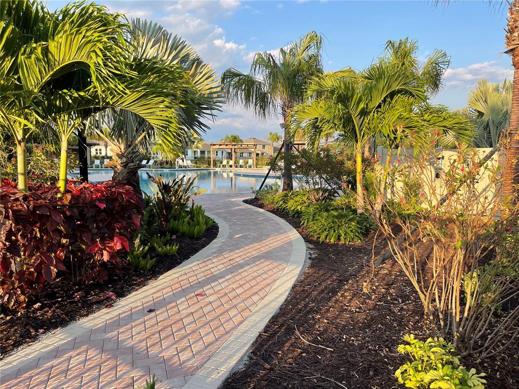 5105 Sultana Cove Bradenton, FL 34211 - Photo 17 of 23 a view of a backyard of a house