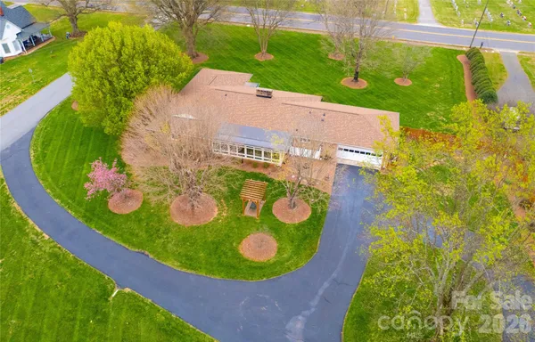 $600,000 | 3486 East Main Street, Claremont, NC 28610