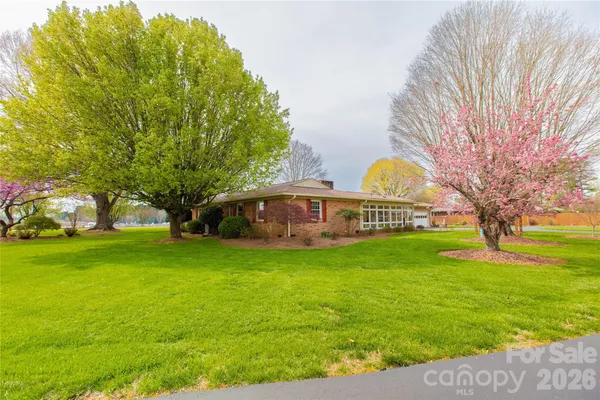 $600,000 | 3486 East Main Street, Claremont, NC 28610