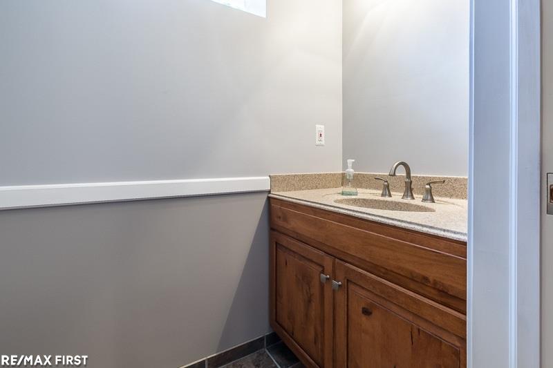 2096 Winchester Road Rochester Hills, MI 48307 - Photo 40 of 49
